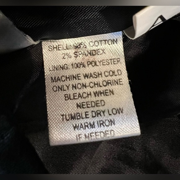 Ann Taylor loft black cotton skirt with two slits size 6. - Picture 5 of 5